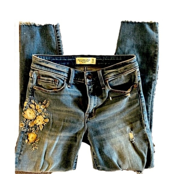 Abercrombie & Fitch Denim - Abercrombie & Fitch Embroidered Skinny Jeans Mid-Rise